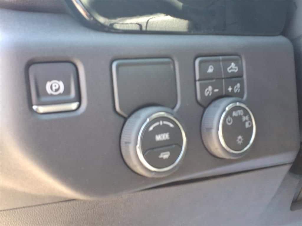 2026 Chevrolet Silverado 1500 - Image 15