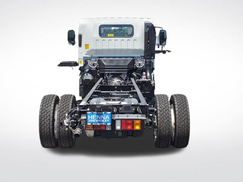 2025 Chevrolet Low Cab Forward 4500 HG - Image 5