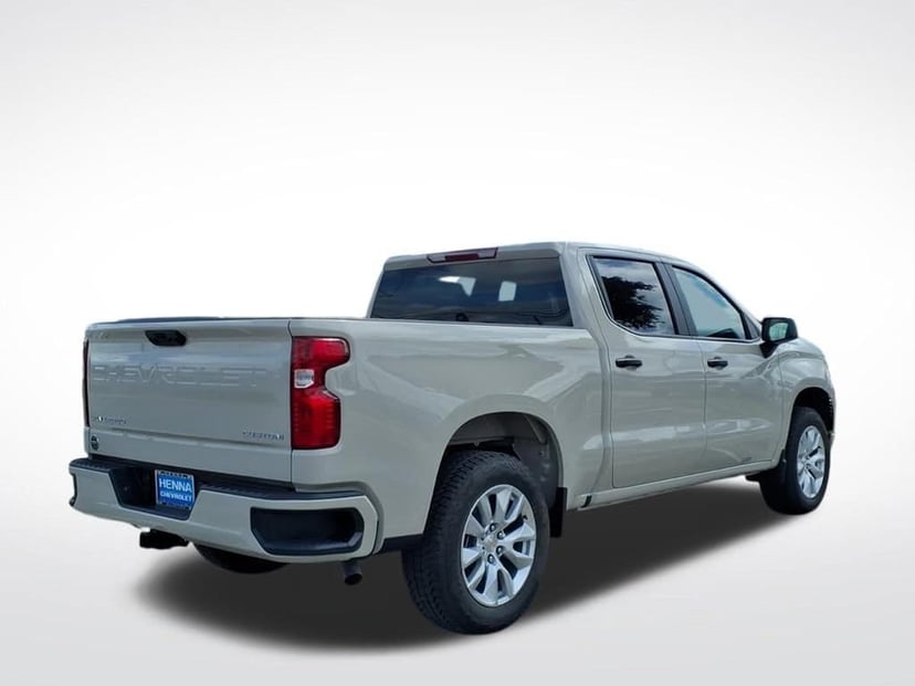 2026 Chevrolet Silverado 1500 - Image 4