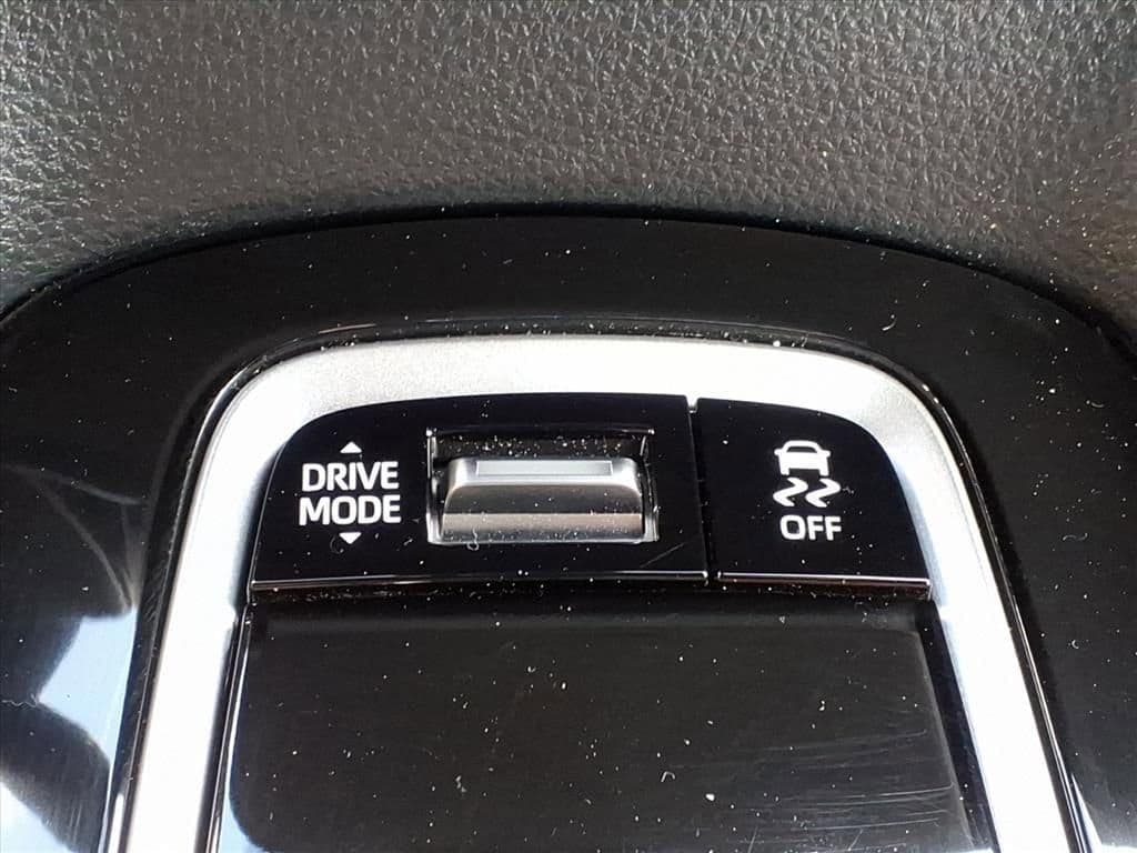 2025 Toyota Corolla - Image 24