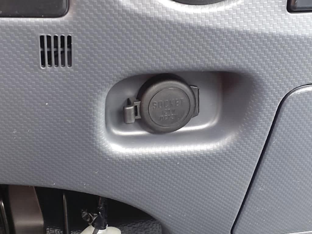 2025 Chevrolet Low Cab Forward 5500 XG - Image 16