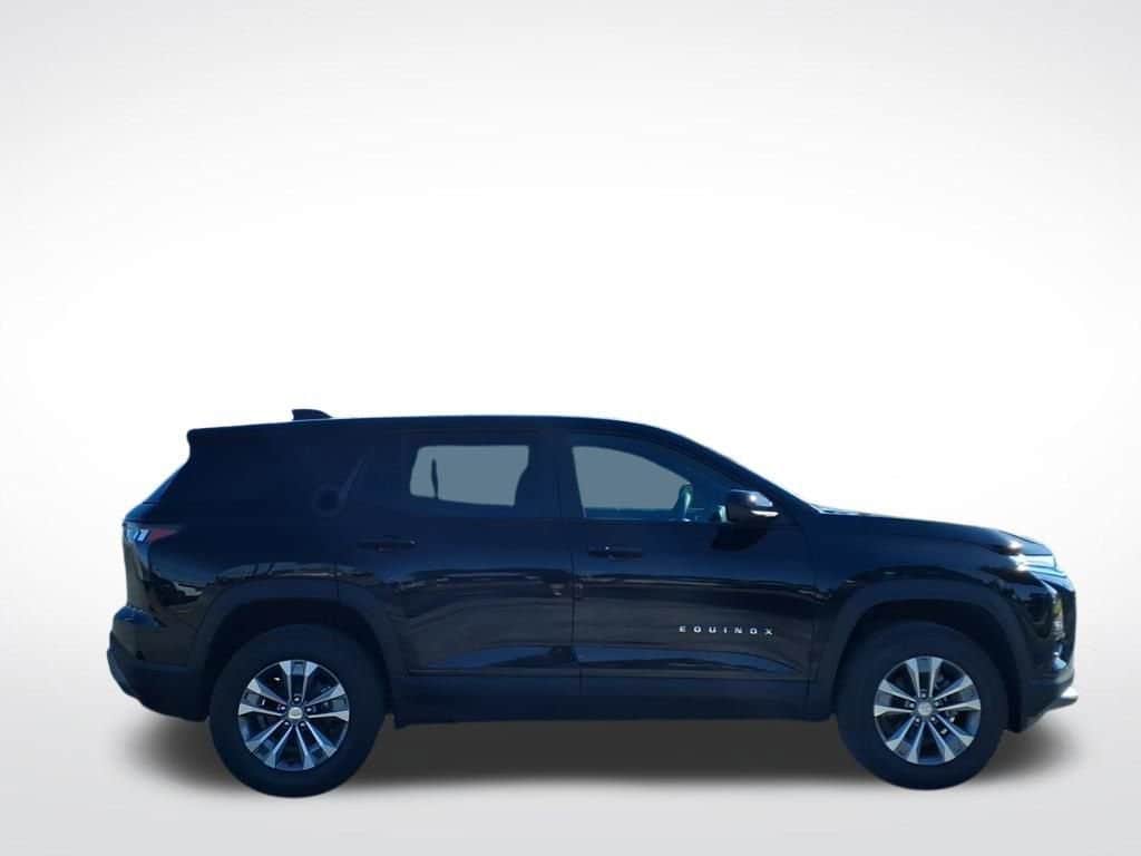 2026 Chevrolet Equinox - Image 2