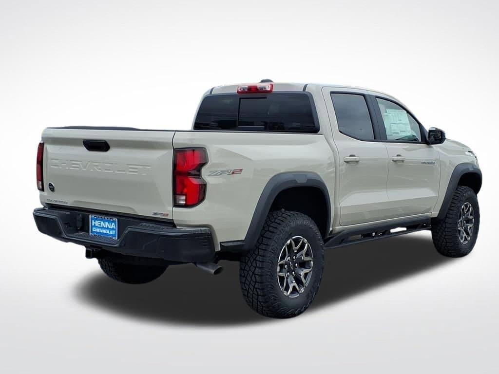 2026 Chevrolet Colorado - Image 3