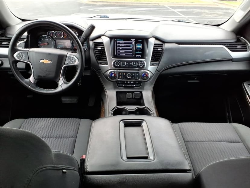 2016 Chevrolet Suburban - Image 25