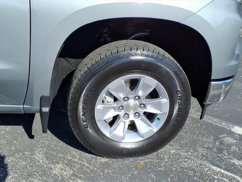 2026 Chevrolet Silverado 1500 - Image 10