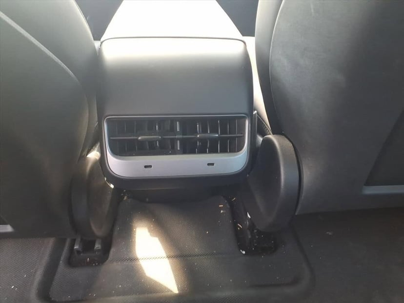 2023 Tesla Model 3 - Image 20