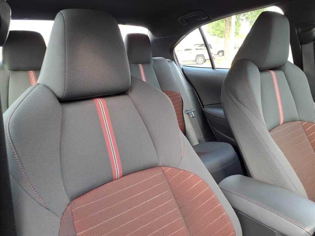 2025 Toyota Corolla - Image 16