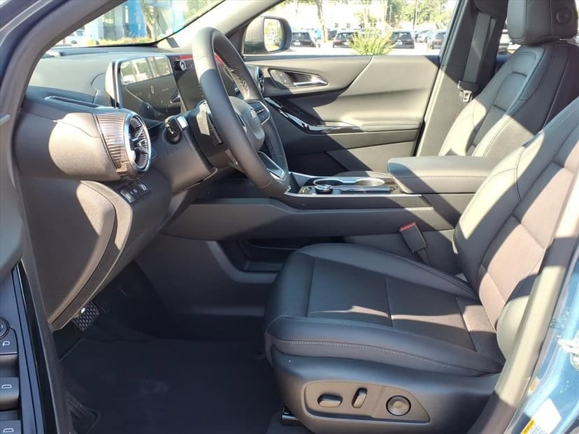 2026 Chevrolet Equinox - Image 13