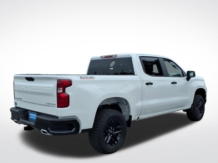 2026 Chevrolet Silverado 1500 - Image 4