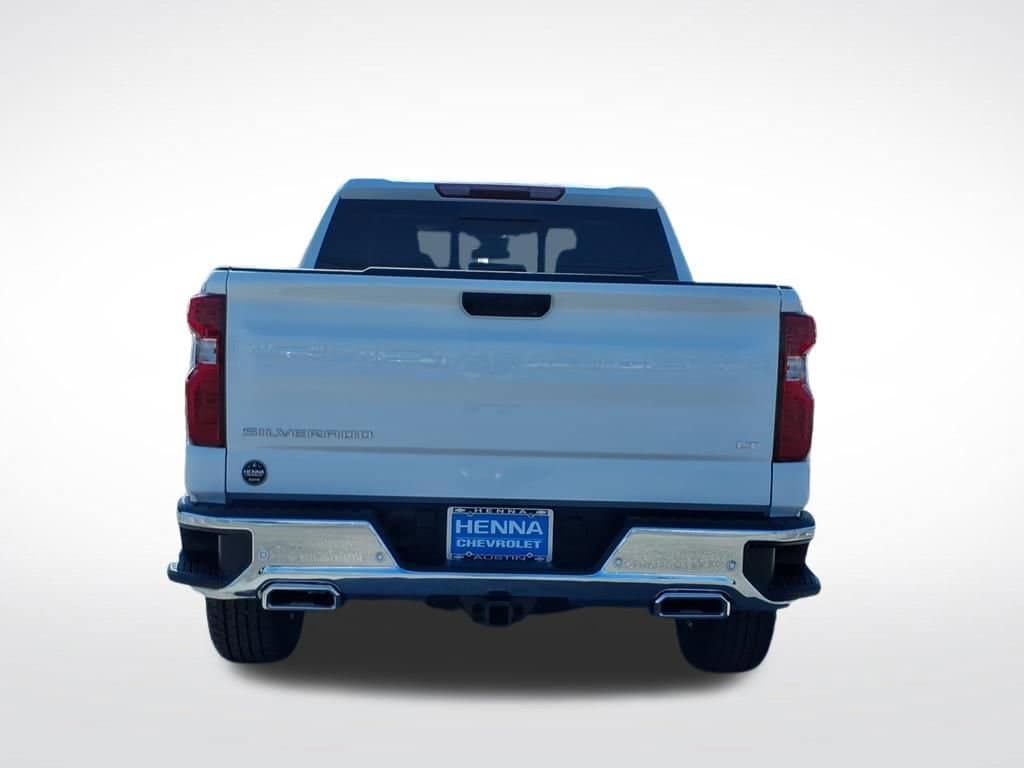 2026 Chevrolet Silverado 1500 - Image 4
