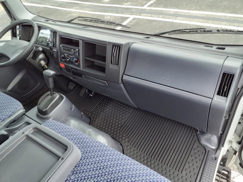 2025 Chevrolet Low Cab Forward 4500 HG - Image 9