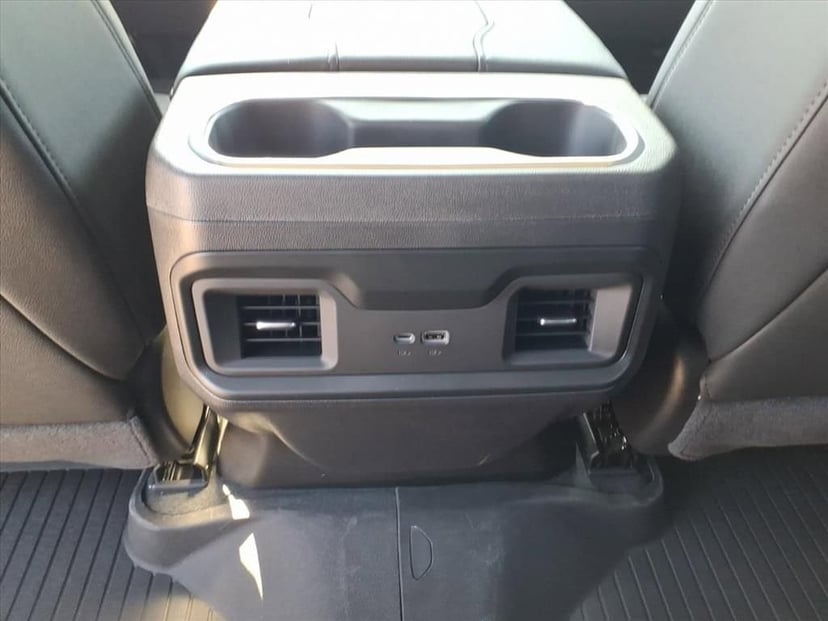 2026 Chevrolet Silverado 1500 - Image 18