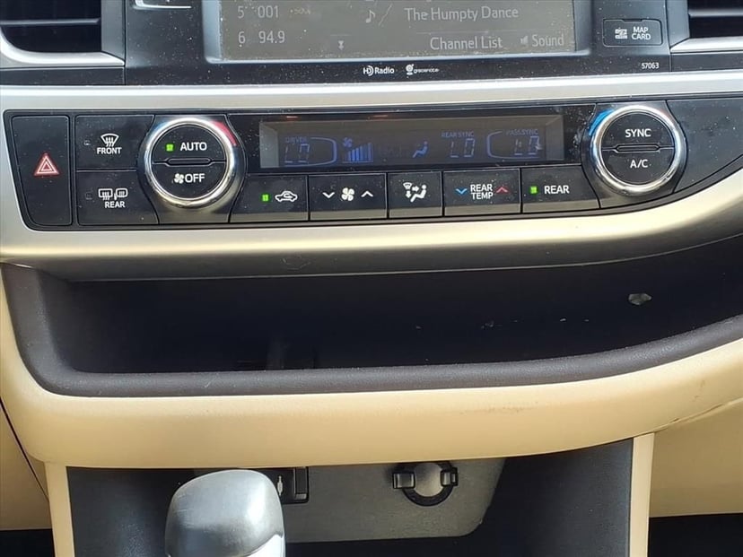 2014 Toyota Highlander - Image 18