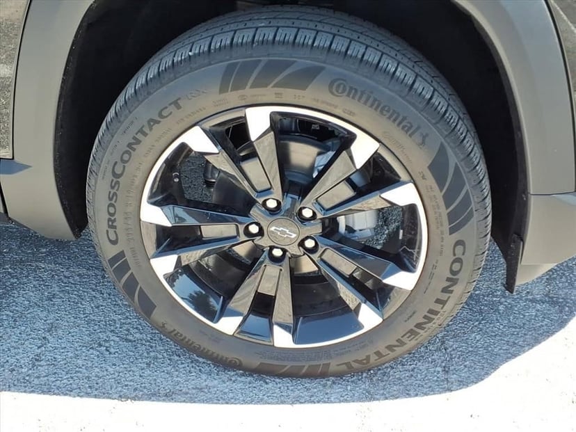 2026 Chevrolet Equinox - Image 10
