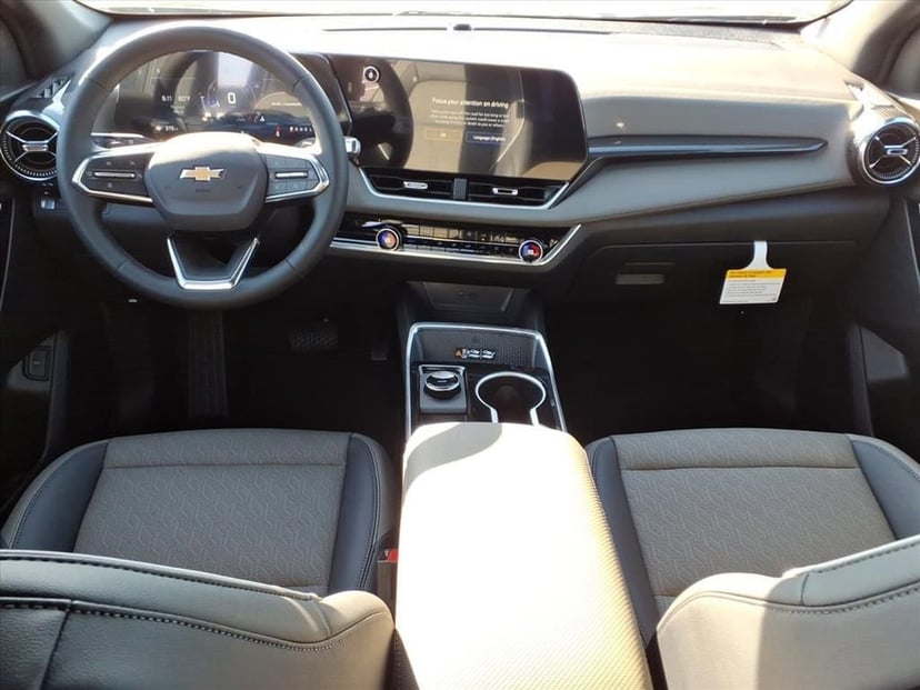 2026 Chevrolet Equinox - Image 18