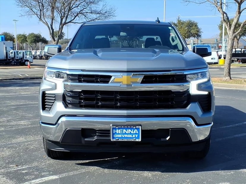 2026 Chevrolet Silverado 1500 - Image 3