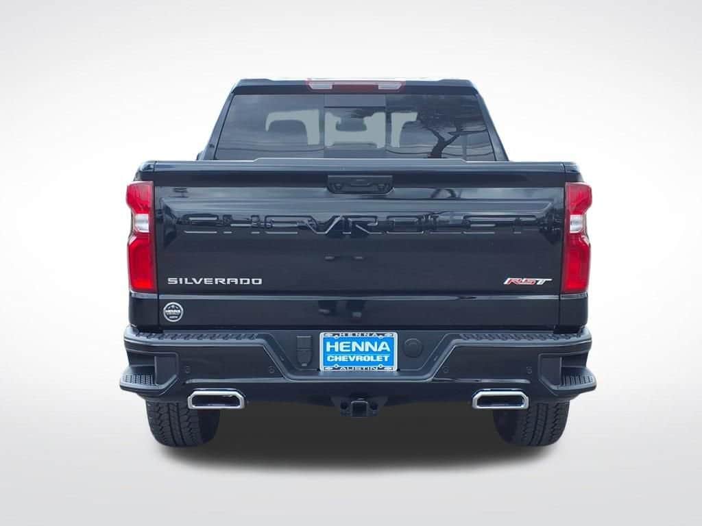 2026 Chevrolet Silverado 1500 - Image 2