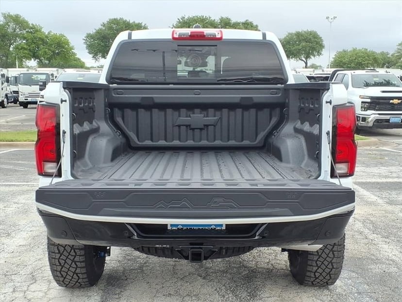 2026 Chevrolet Colorado - Image 10