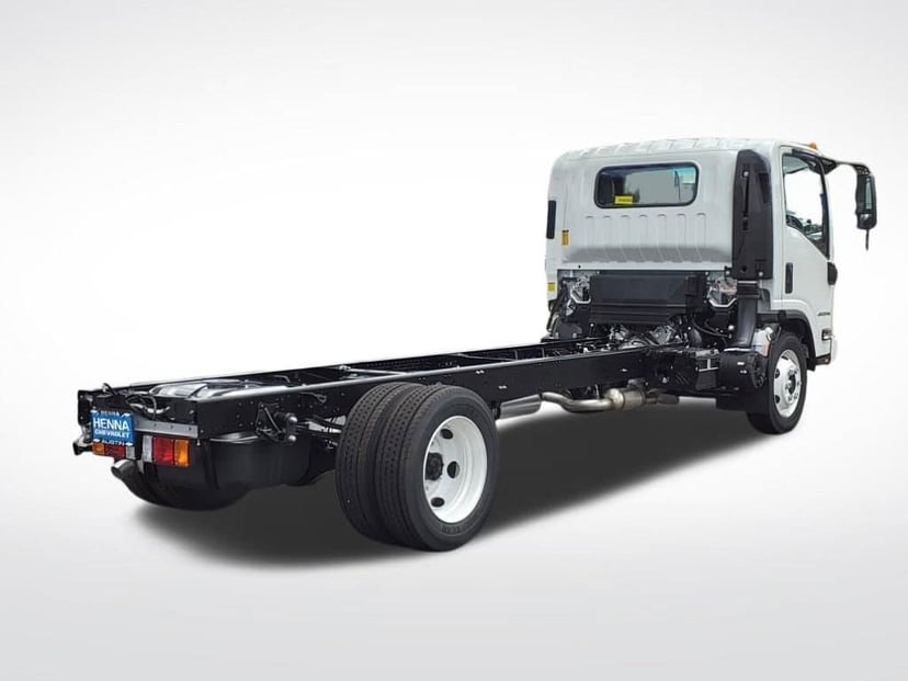 2025 Chevrolet Low Cab Forward 4500 HG - Image 4