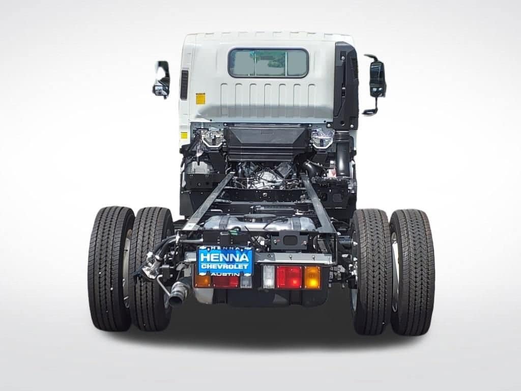 2024 Chevrolet Low Cab Forward 4500 HG - Image 5