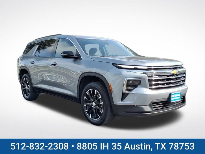 2025 Chevrolet Traverse - Image 2