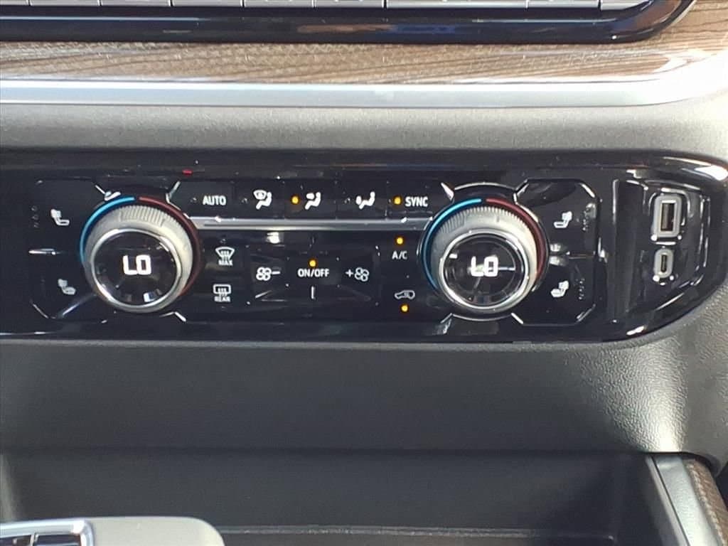 2026 Chevrolet Silverado 1500 - Image 18