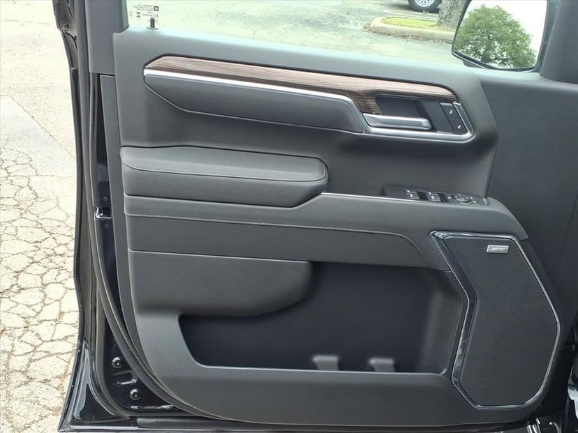 2026 Chevrolet Silverado 1500 - Image 9