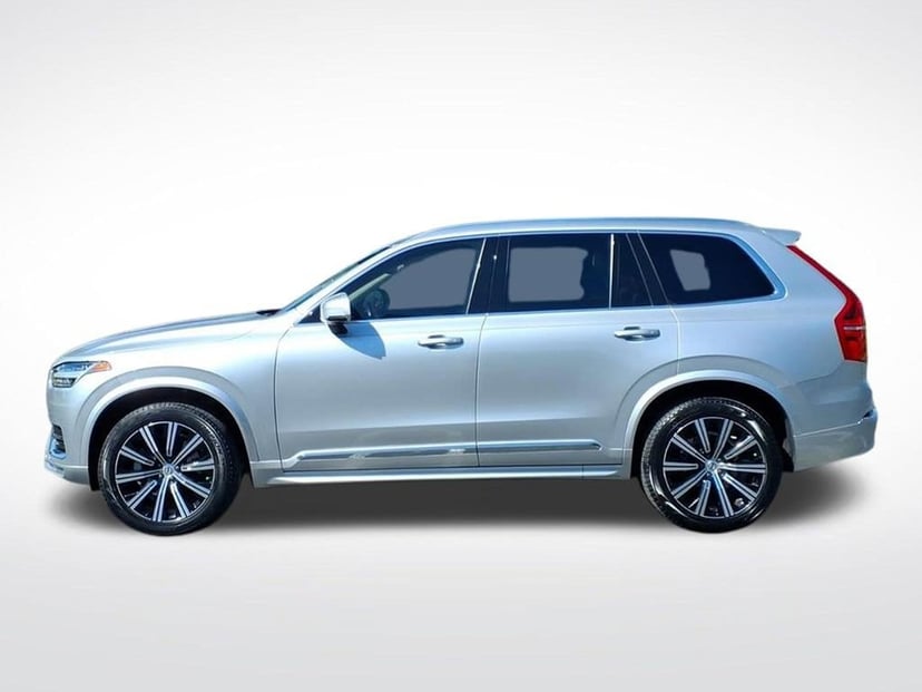 2022 Volvo XC90 - Image 7