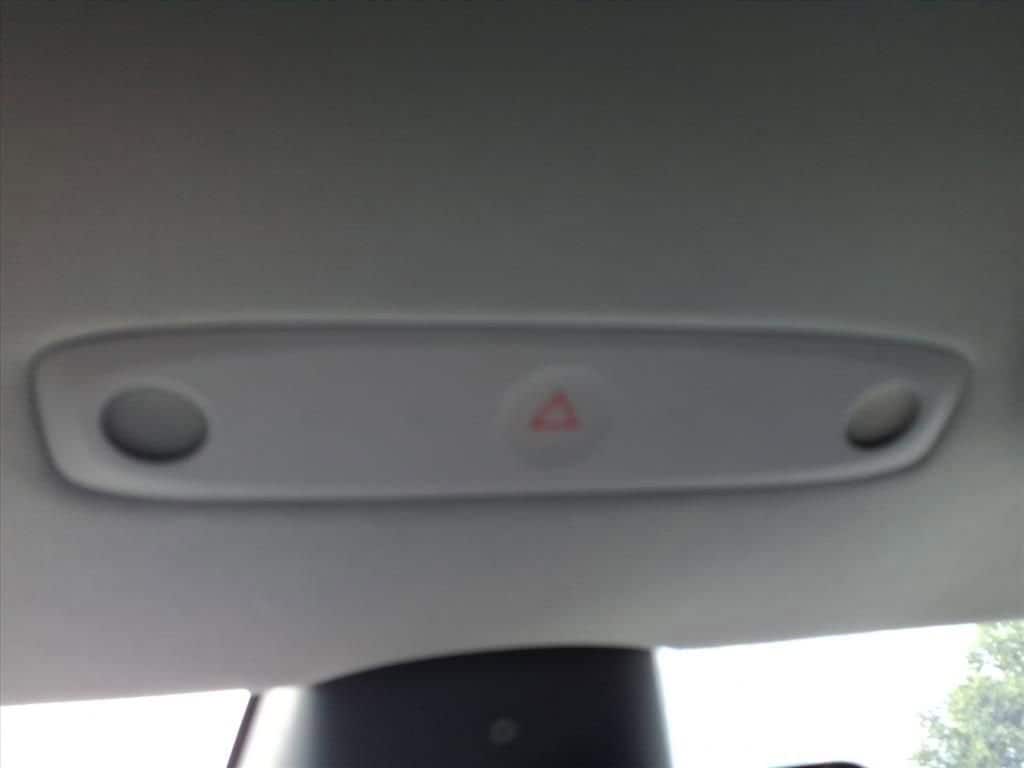 2025 Tesla Model 3 - Image 26