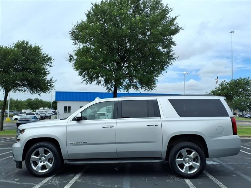 2016 Chevrolet Suburban - Image 9