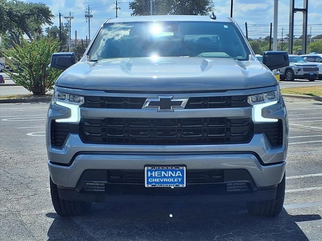 2026 Chevrolet Silverado 1500 - Image 2