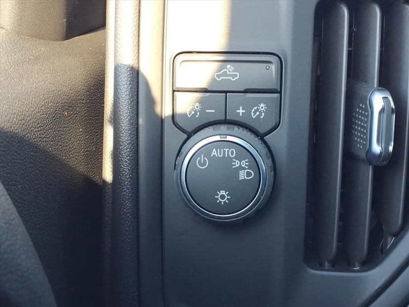 2026 Chevrolet Silverado 1500 - Image 23