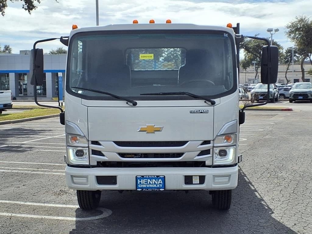 2025 Chevrolet Low Cab Forward 5500 XG - Image 2