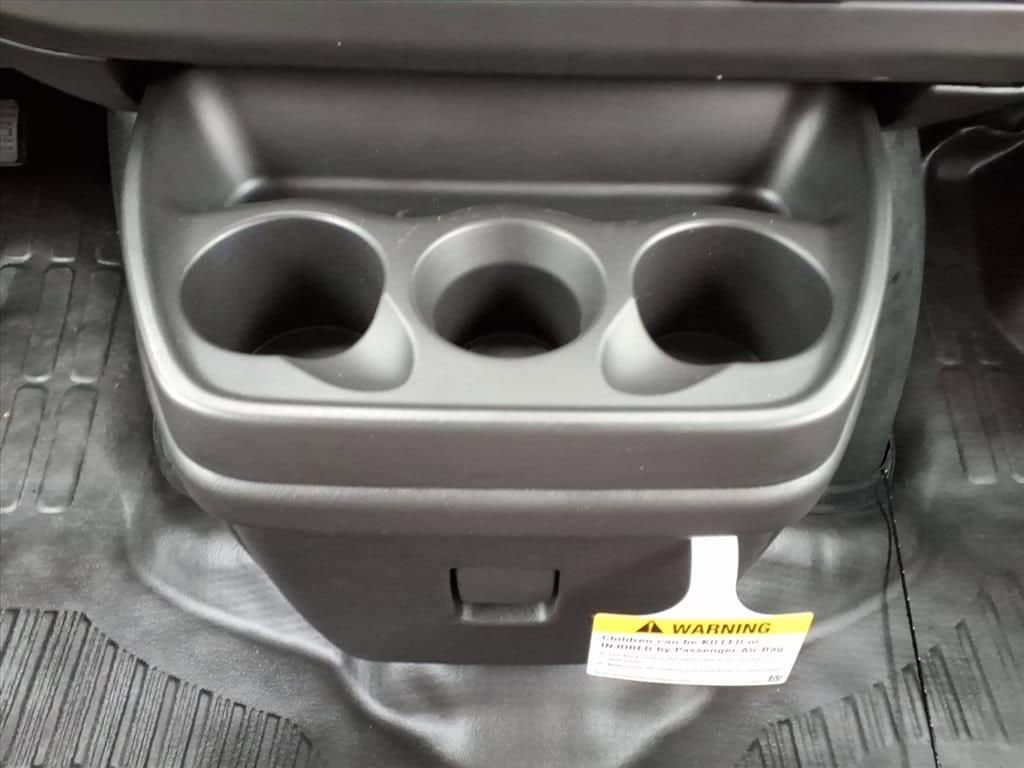 2026 Chevrolet Express Cargo - Image 21