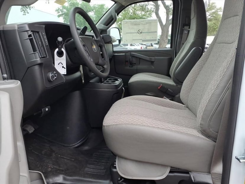 2026 Chevrolet Express Cargo - Image 17
