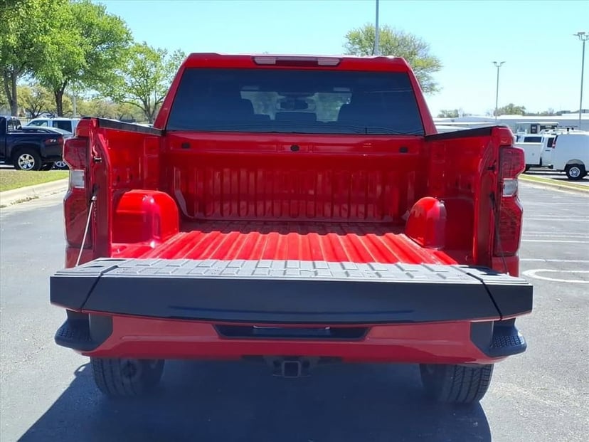 2026 Chevrolet Silverado 1500 - Image 8