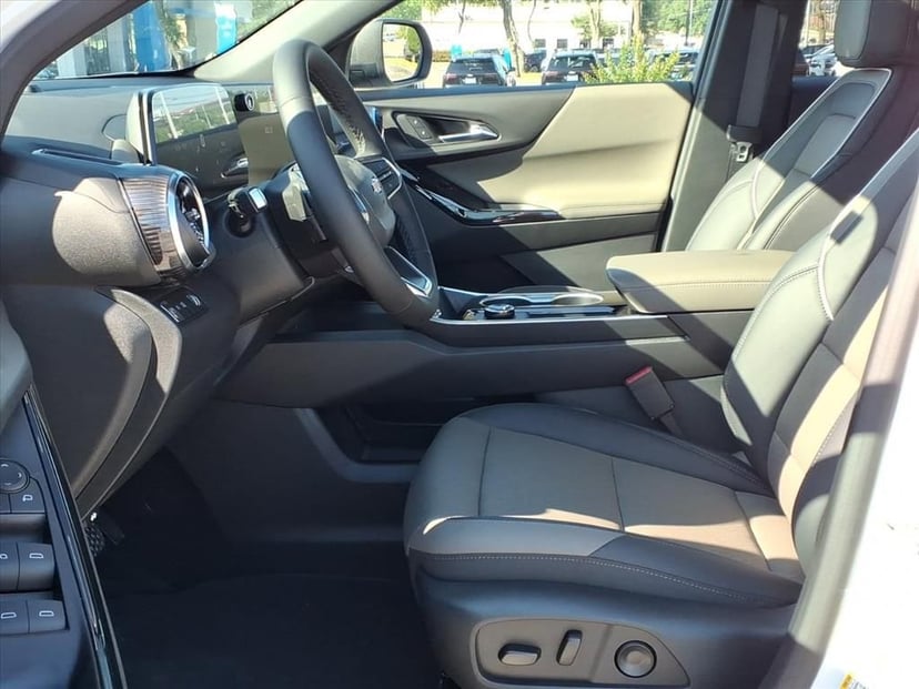 2026 Chevrolet Equinox - Image 16
