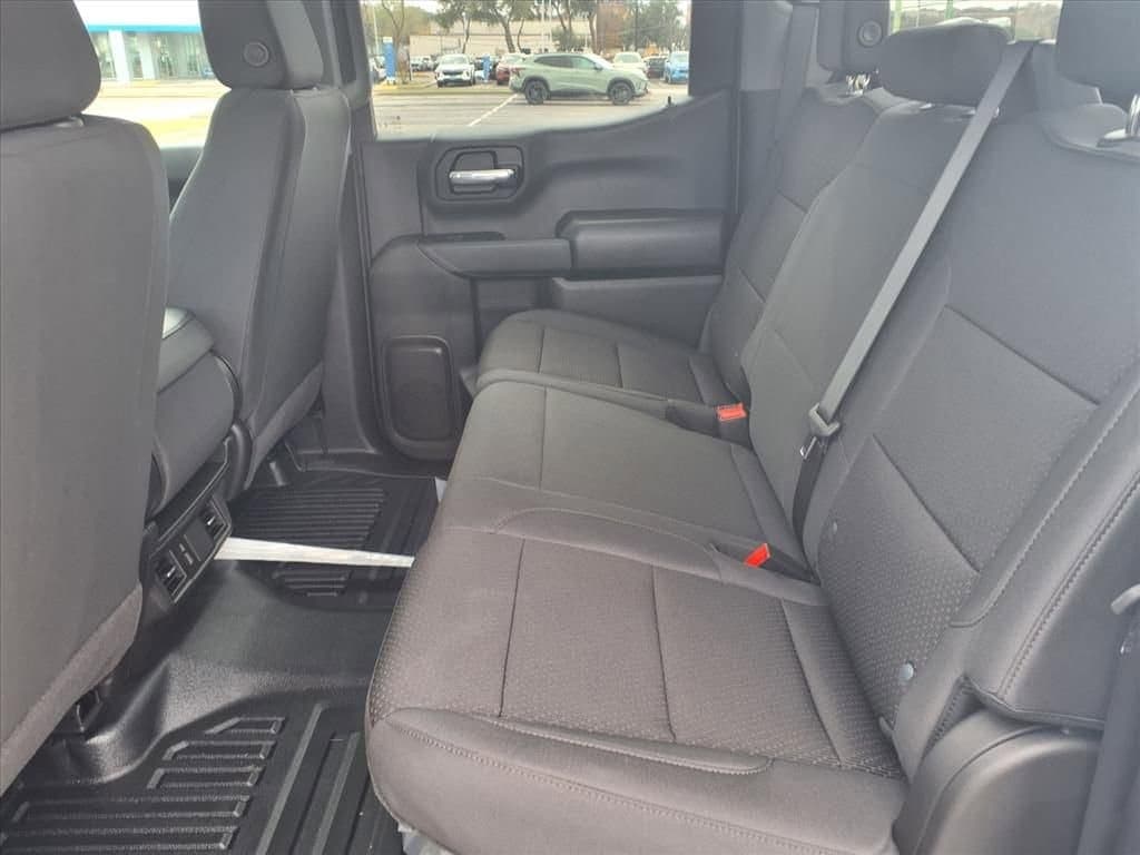 2026 Chevrolet Silverado 1500 - Image 7
