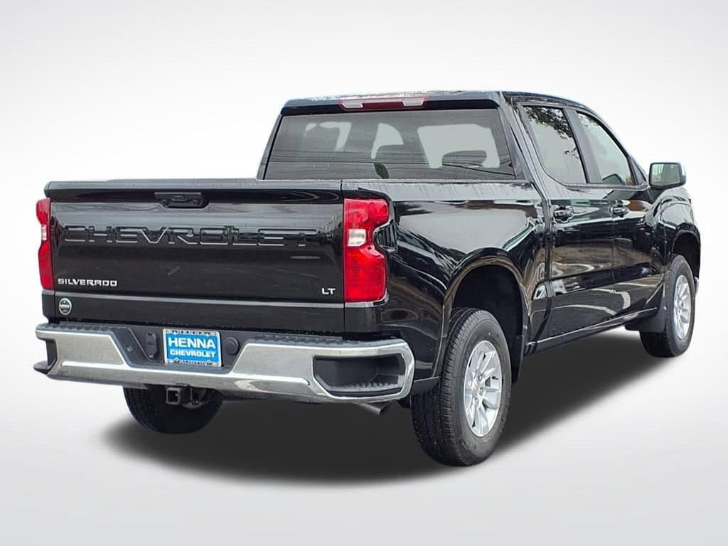 2026 Chevrolet Silverado 1500 - Image 2