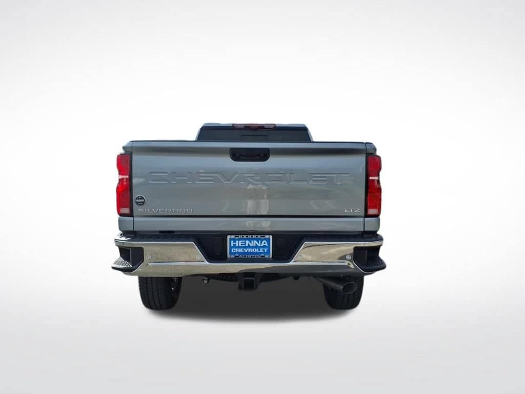 2026 Chevrolet Silverado 3500 HD - Image 3