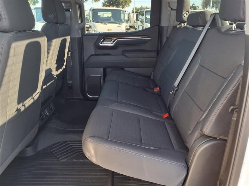 2026 Chevrolet Silverado 1500 - Image 6