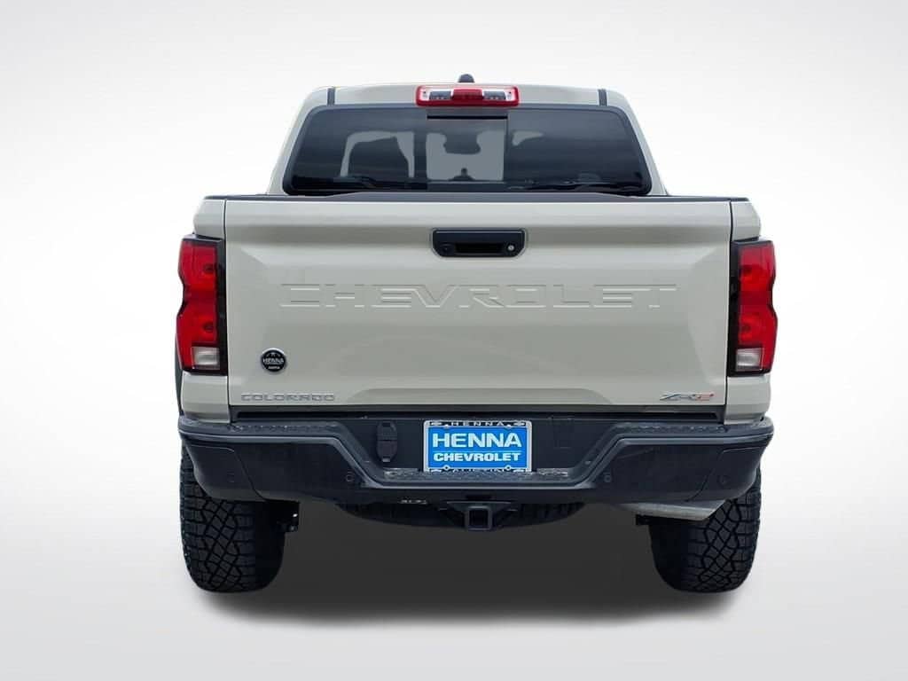 2026 Chevrolet Colorado - Image 4