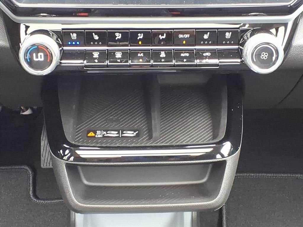 2027 Chevrolet Bolt - Image 19