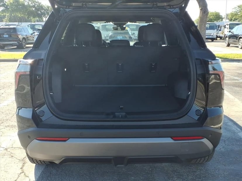 2026 Chevrolet Equinox - Image 11