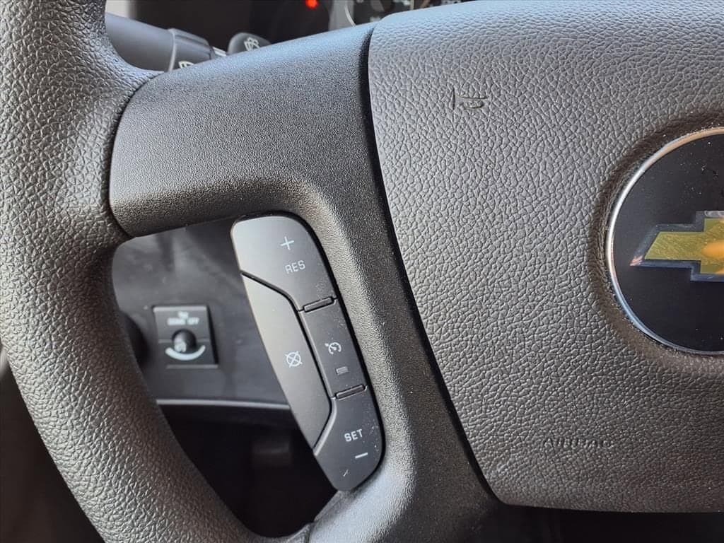 2025 Chevrolet Express Cutaway 3500 - Image 18