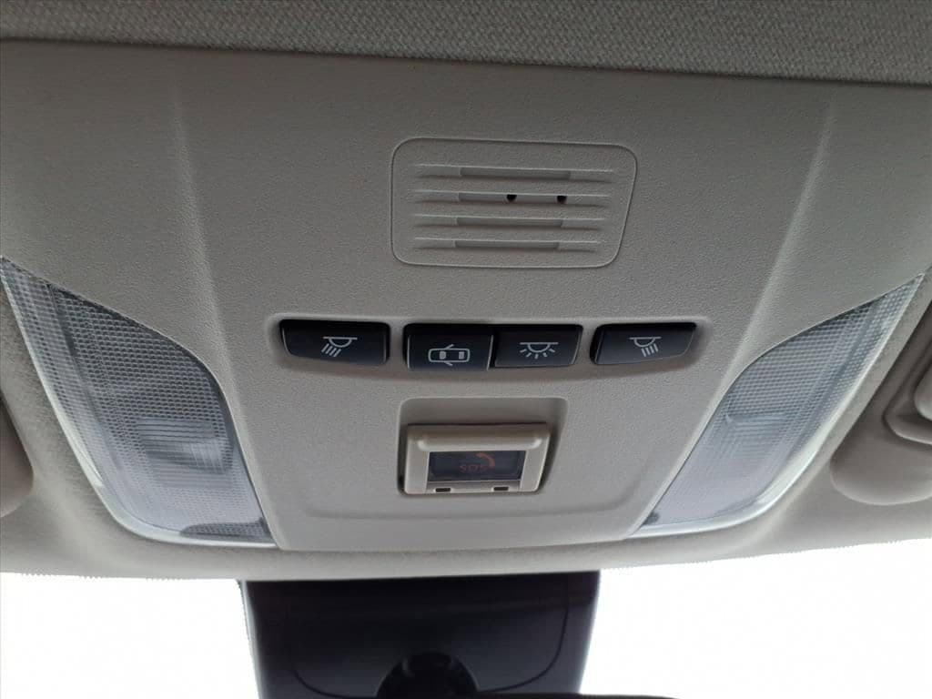 2021 Toyota Corolla - Image 16