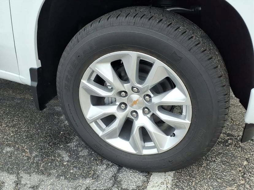 2026 Chevrolet Silverado 1500 - Image 9