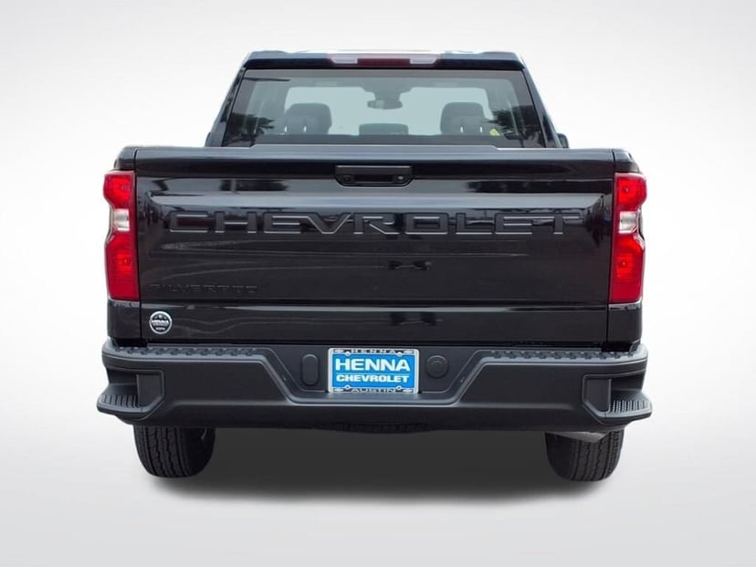 2026 Chevrolet Silverado 1500 - Image 3