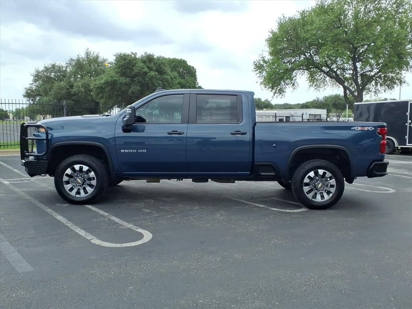 2025 Chevrolet Silverado 2500 HD - Image 11