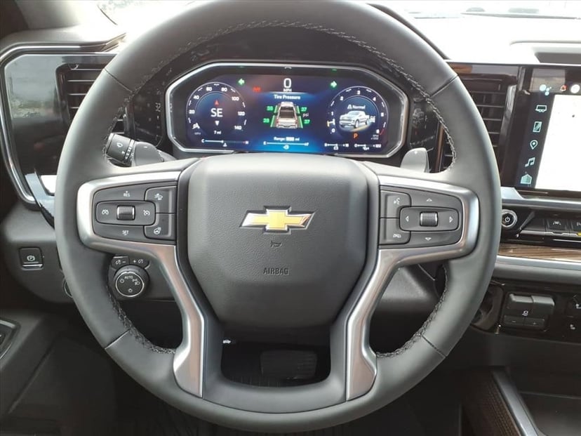 2026 Chevrolet Silverado 1500 - Image 24